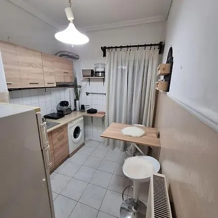 Queen 60m2 Saloniki